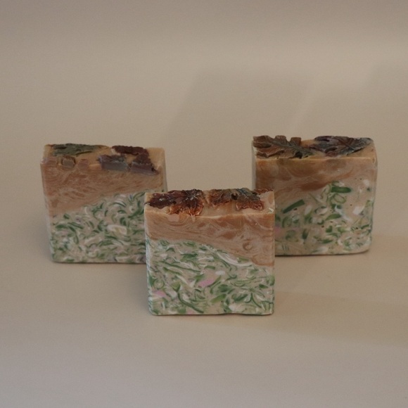 “Java”Changing Leaves Artisan Soap Bar | Fall Skincare Essential - Picture 6 of 7
